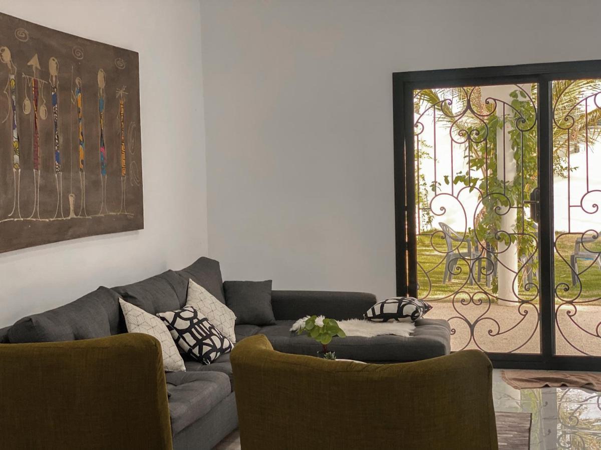 La Baraka, Extravagant Villa For 8 With Pool In Saly Gandigal Exterior photo